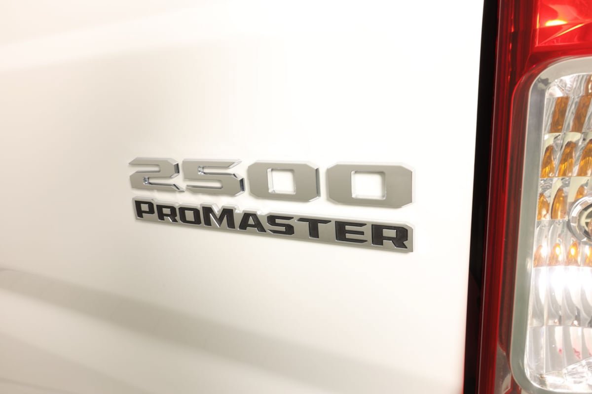Used 2025 RAM ProMaster 2500 w/ Convenience Group FWD image 13