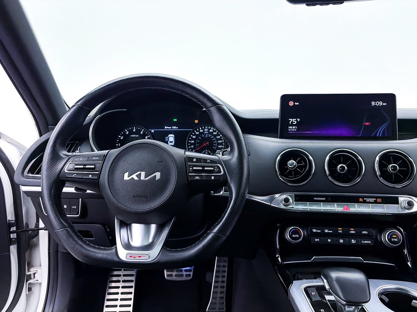 Used 2022 Kia Stinger GT2 AWD/4WD image 4
