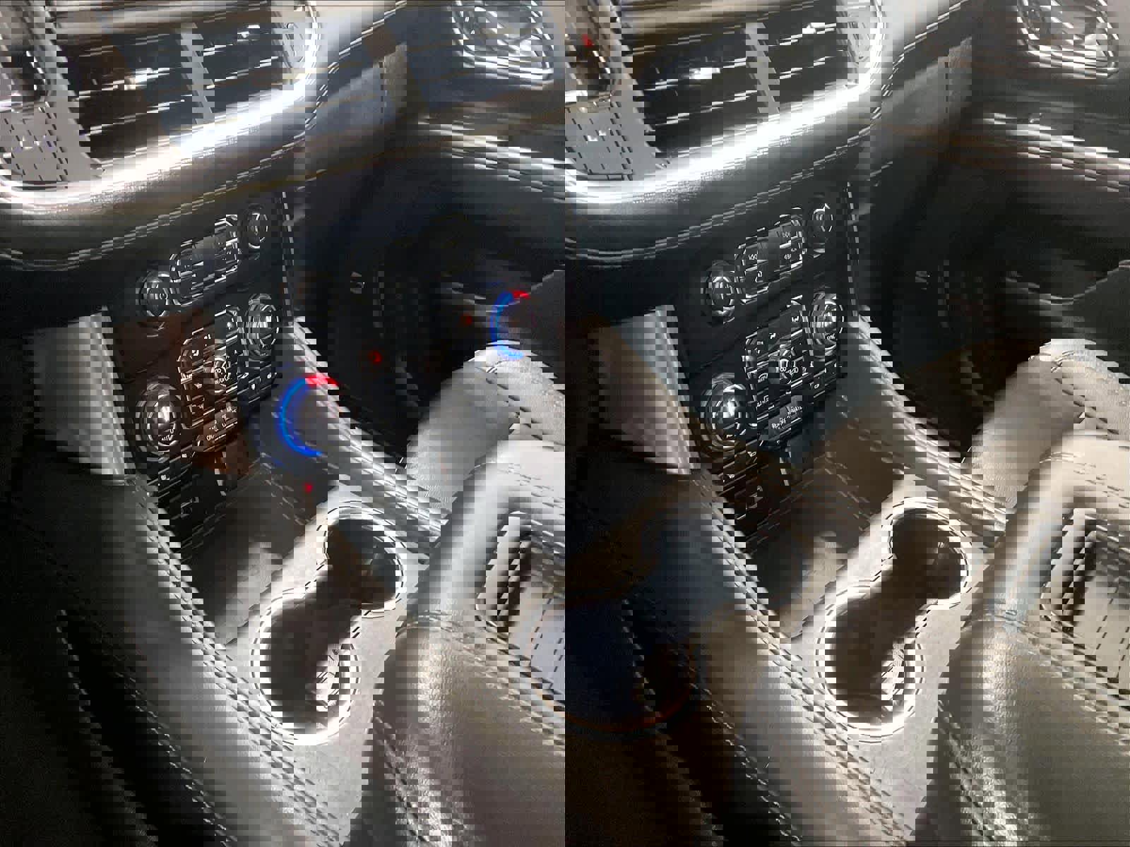 Used 2023 Chevrolet Tahoe Z71 w/ Luxury Package image 21