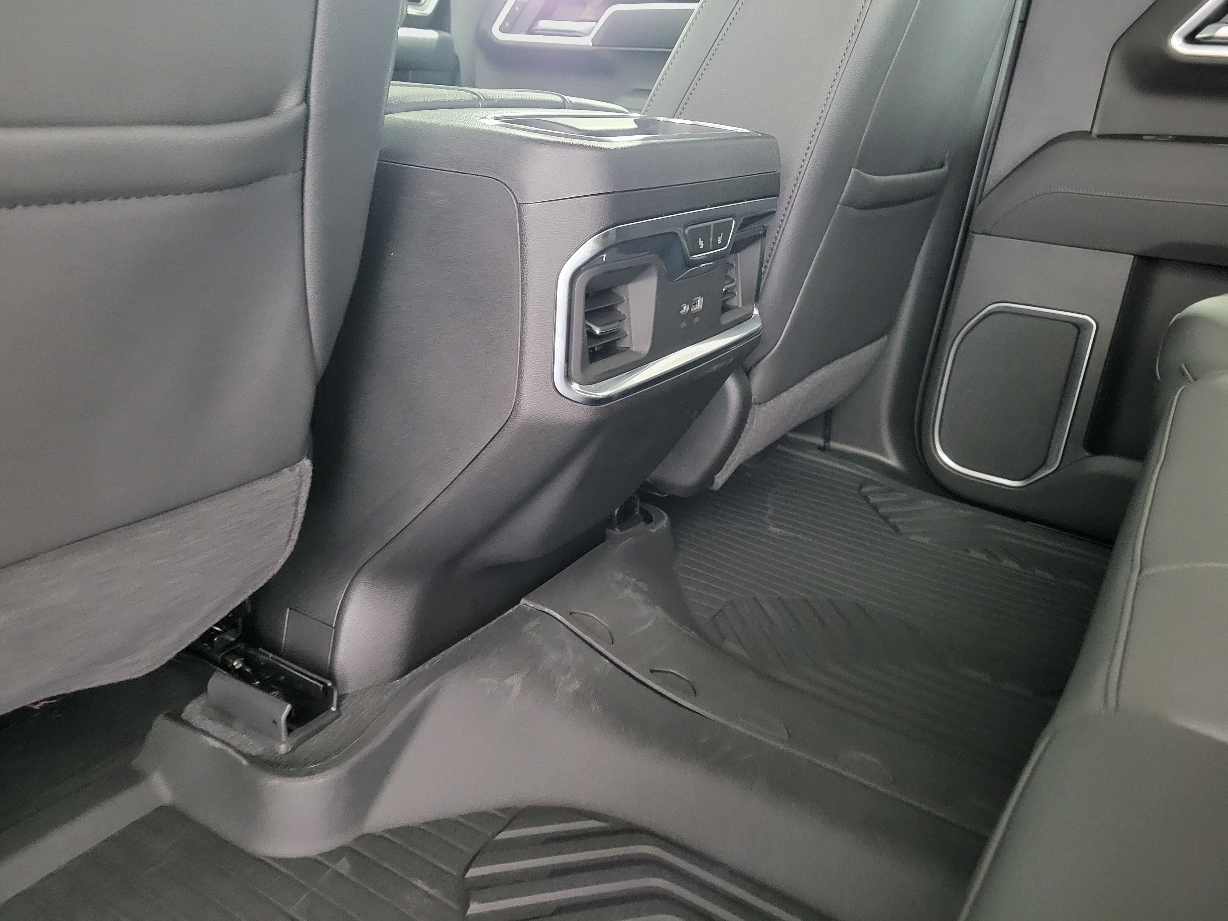 New 2026 Chevrolet Silverado 1500 LTZ image 38