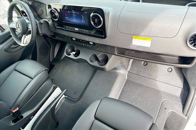 New 2026 Mercedes-Benz Sprinter 2500 image 26