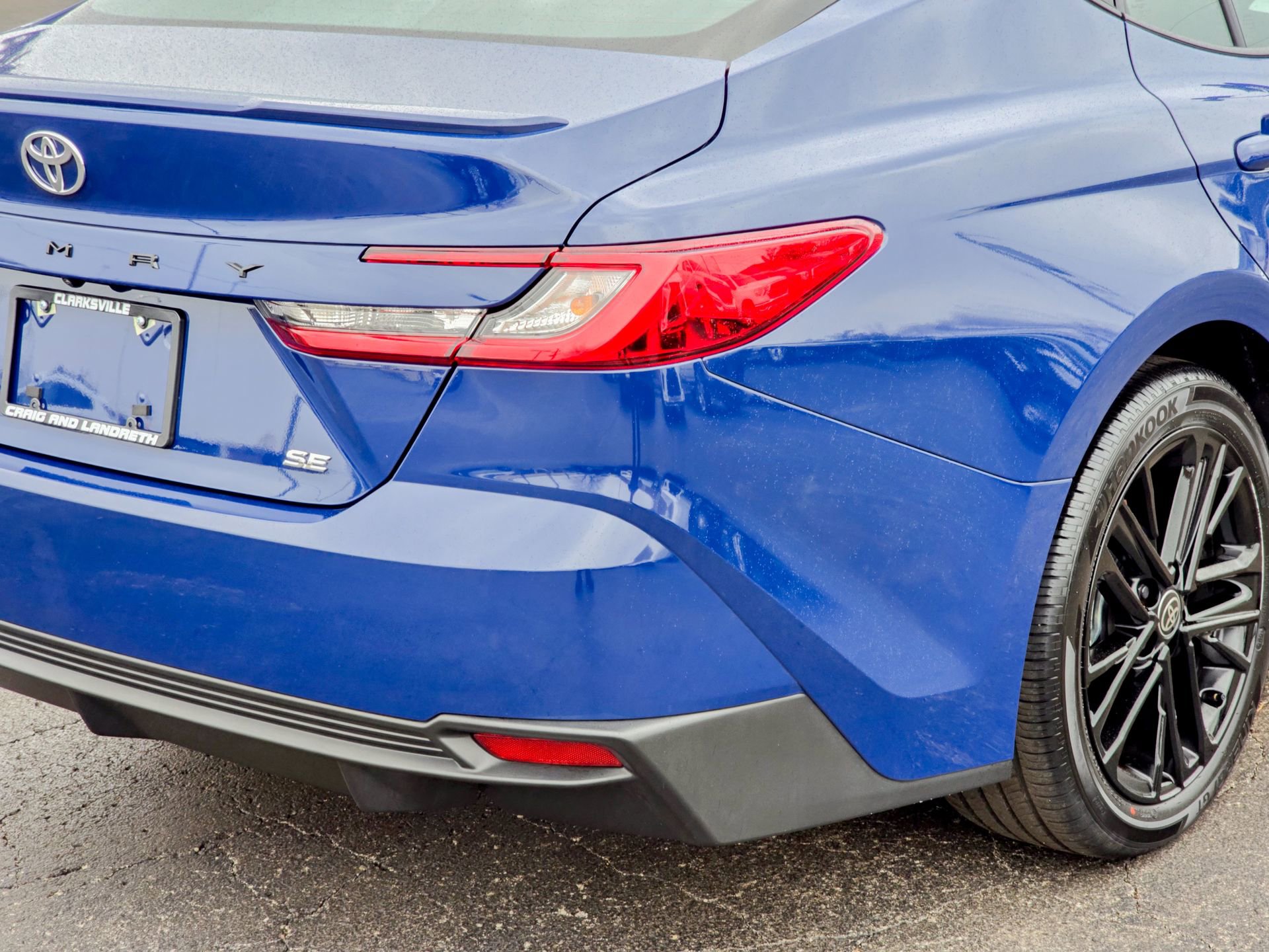 Used 2025 Toyota Camry SE image 21