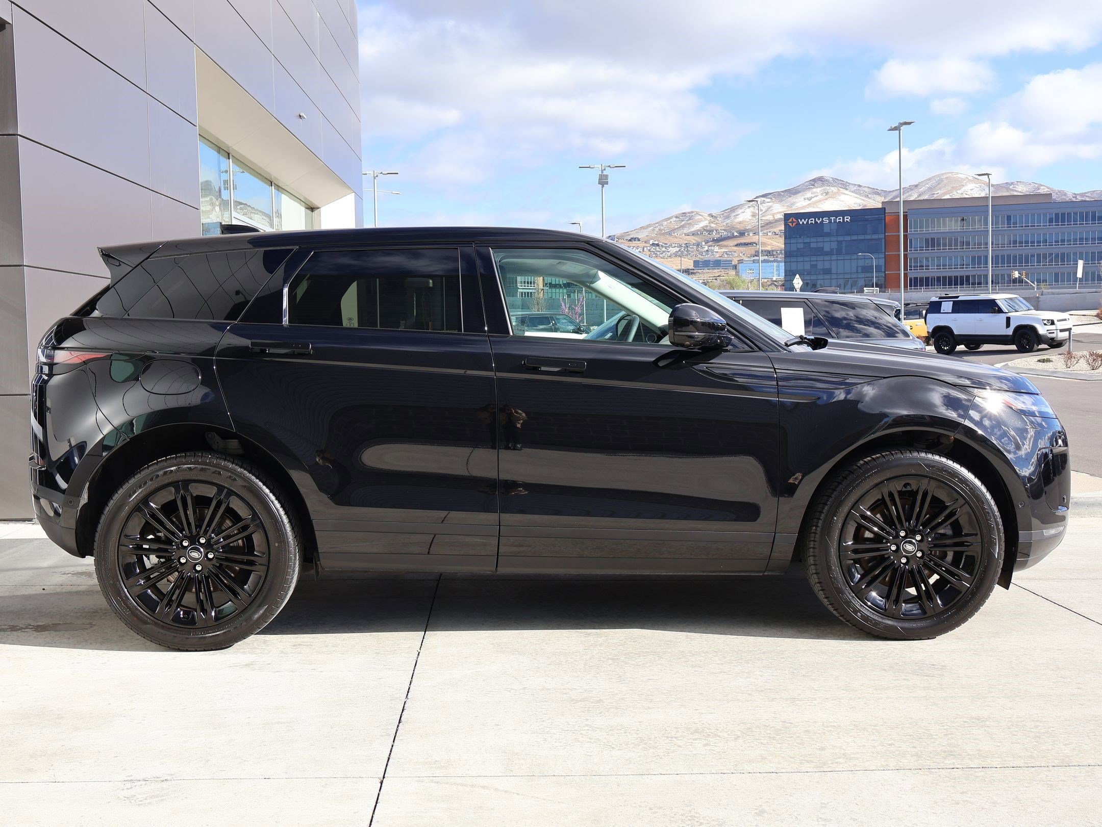 Certified 2025 Land Rover Range Rover Evoque S image 5