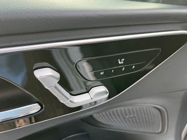 Used 2022 Mercedes-Benz C 300 4MATIC Sedan image 16