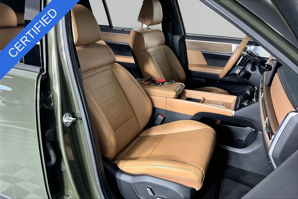 Used 2024 Hyundai Santa Fe Limited FWD image 29