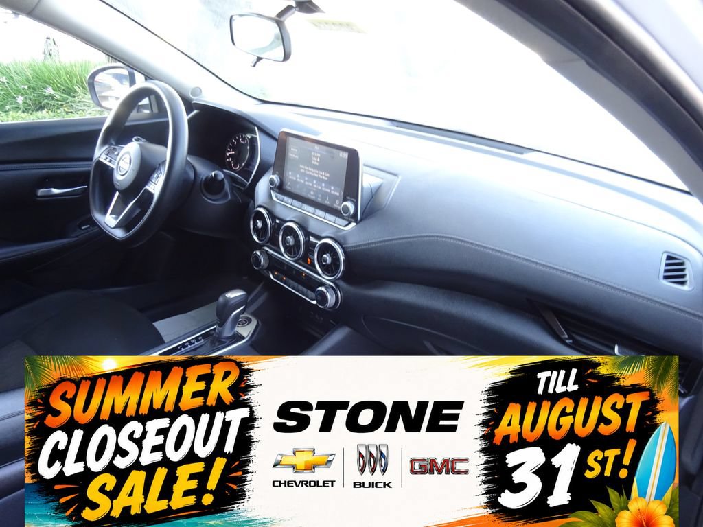Used 2025 Nissan Sentra SV FWD image 14