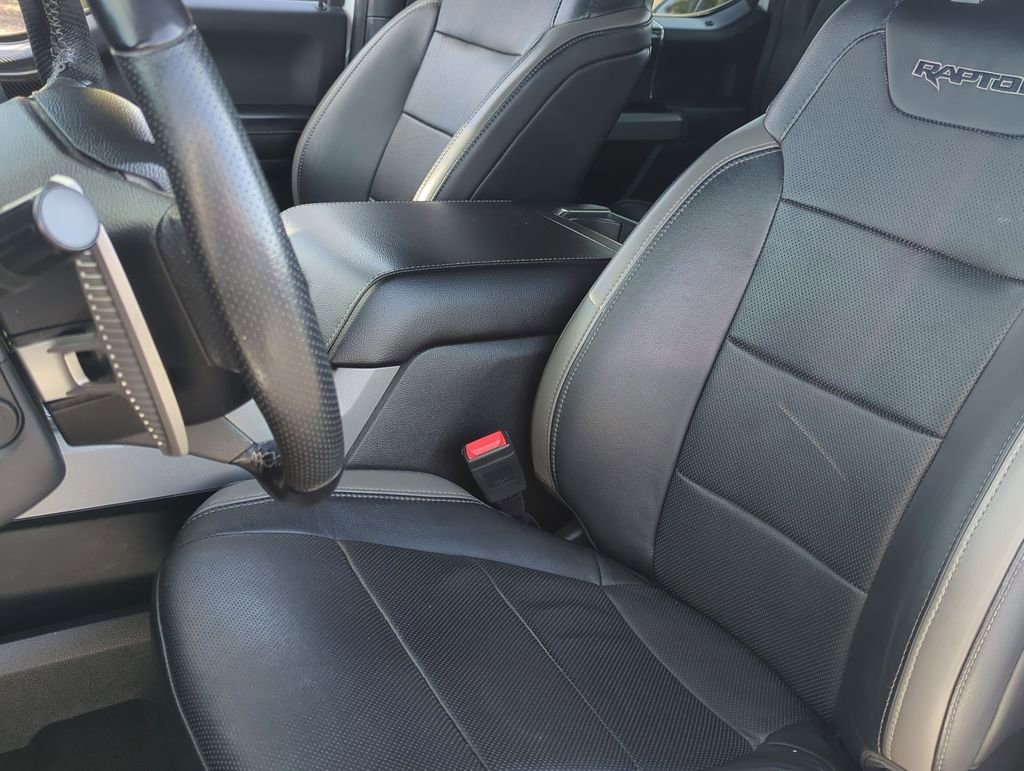 Used 2018 Ford F150 Raptor w/ Equipment Group 802A Luxury image 20