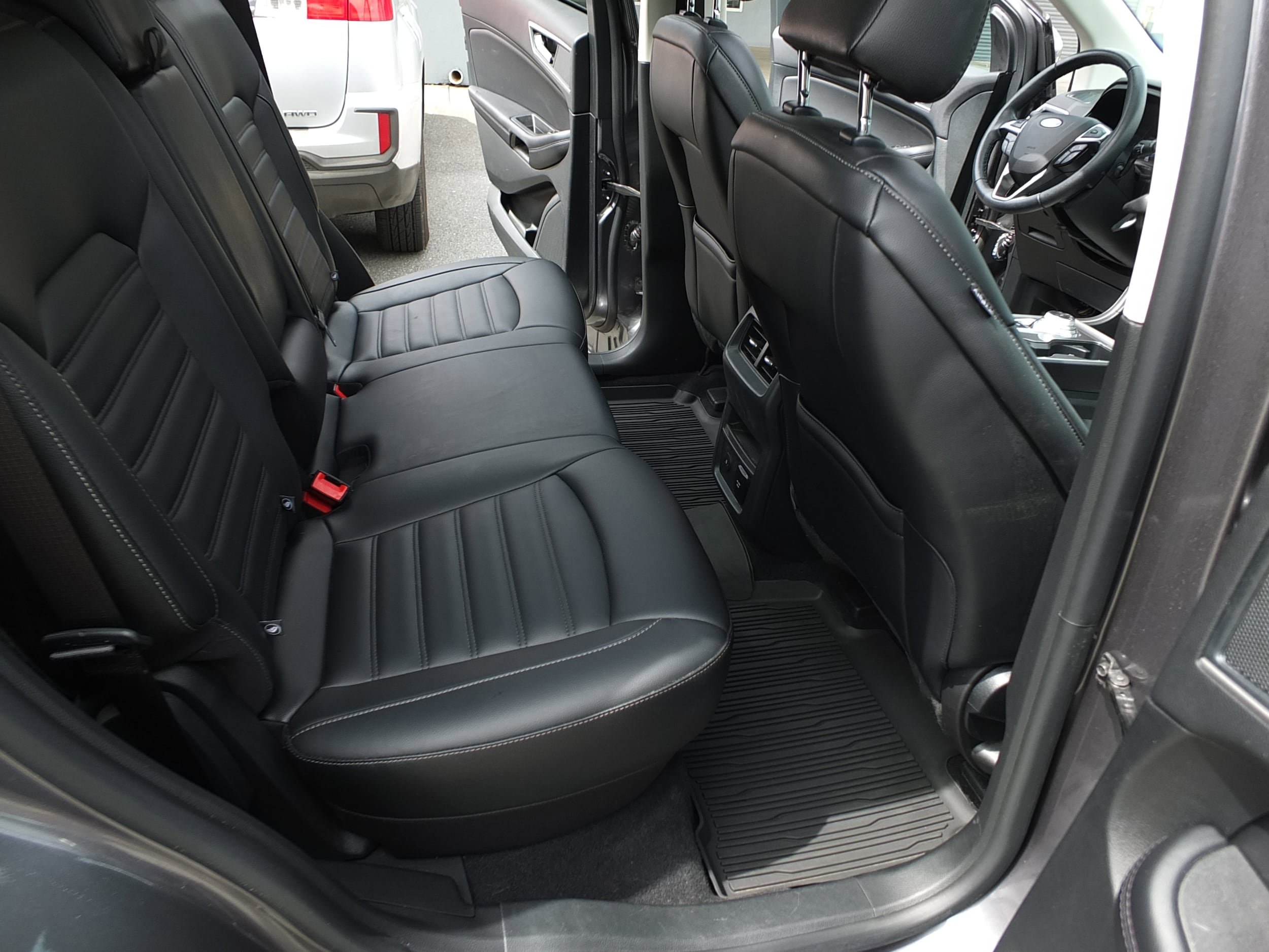 Used 2024 Ford Edge SEL w/ Convenience Package AWD/4WD image 14