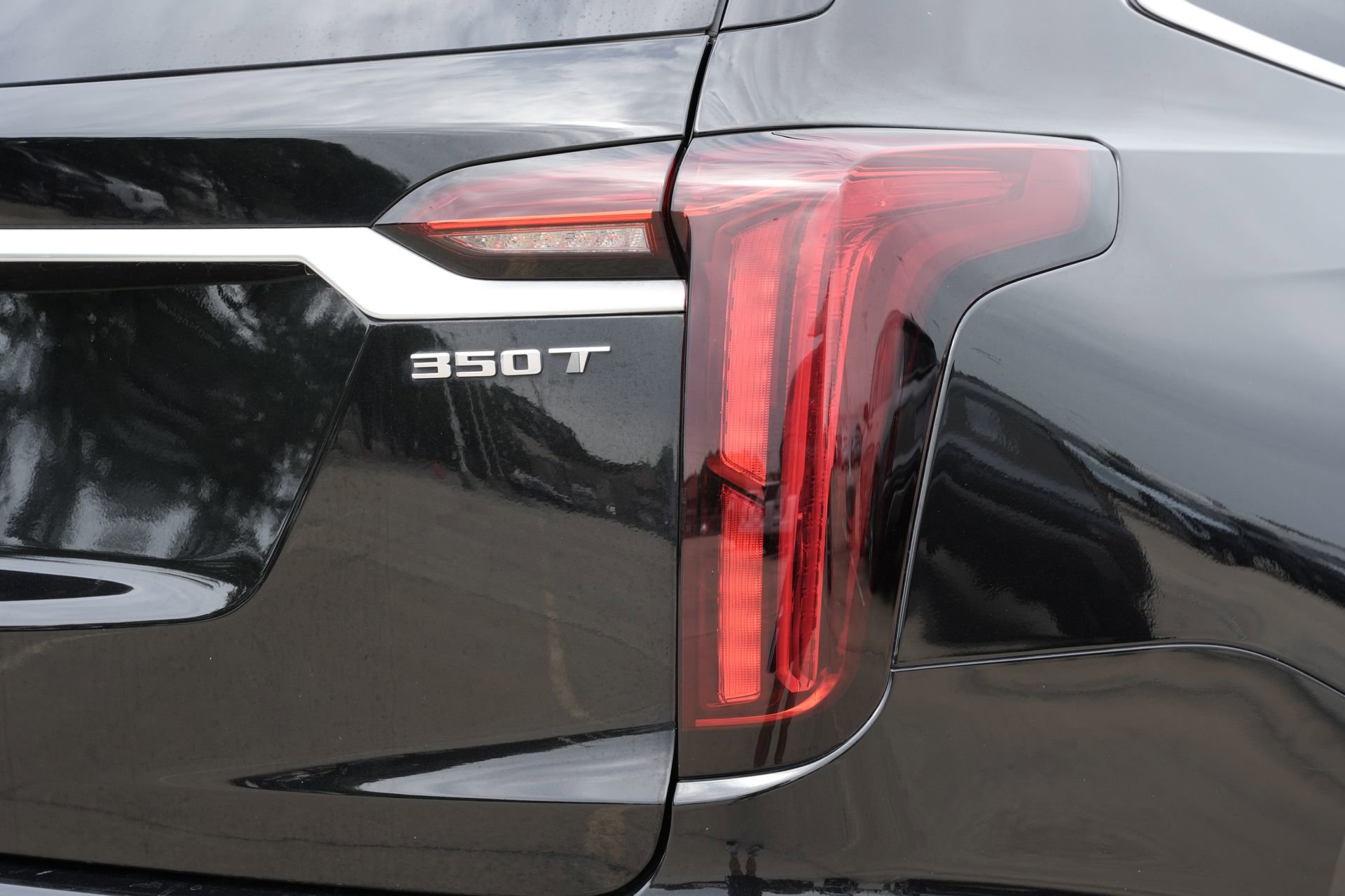 Used 2024 Cadillac XT6 Luxury FWD image 23
