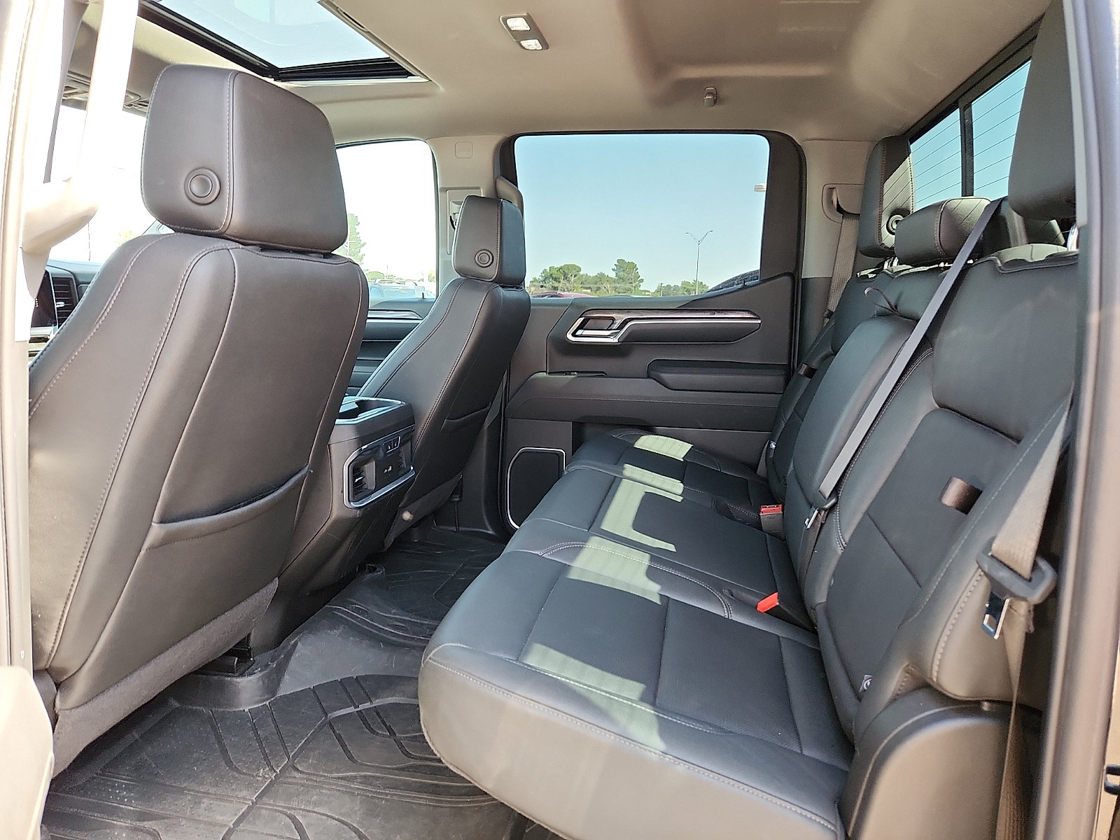 Used 2025 Chevrolet Silverado 1500 LTZ w/ LTZ Premium Texas Edition AWD/4WD image 12