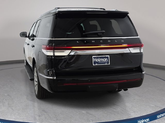Certified 2024 Lincoln Navigator Reserve AWD/4WD image 6