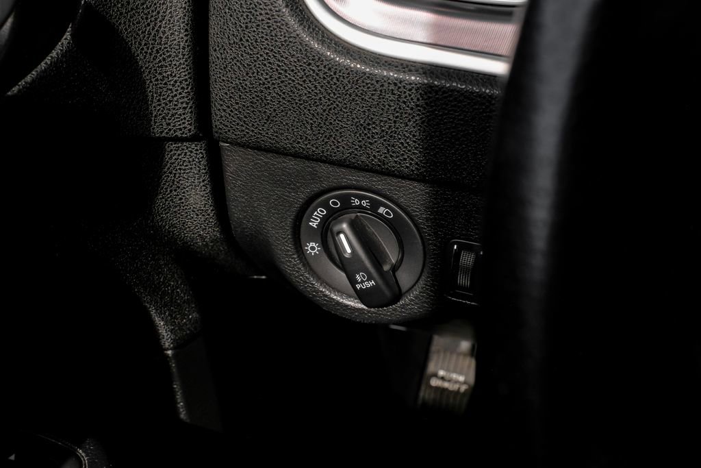 Used 2019 Dodge Charger Scat Pack w/ Navigation & Travel Group image 31