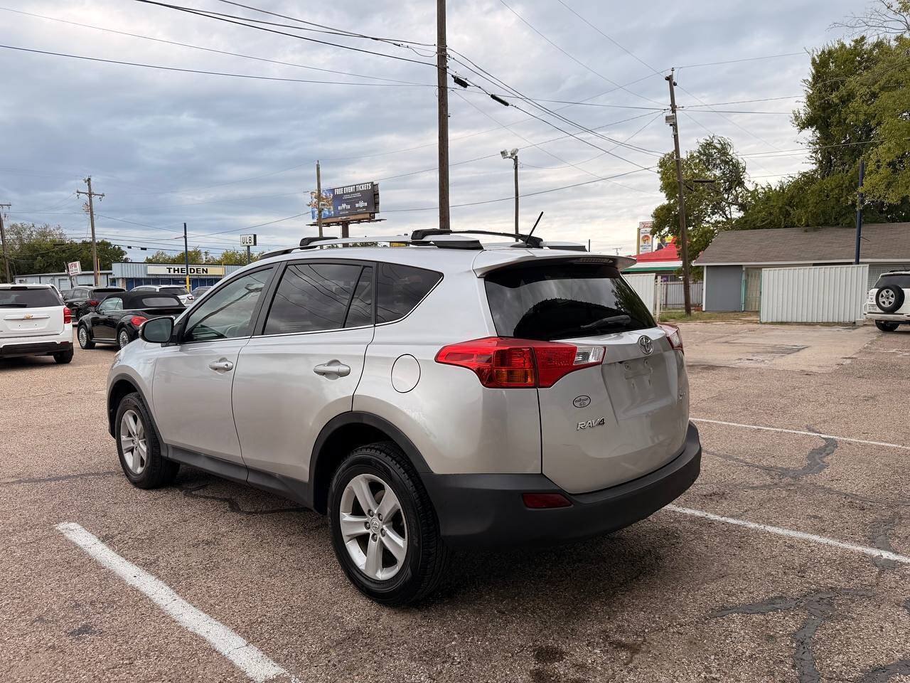 Used 2014 Toyota RAV4 XLE FWD image 8