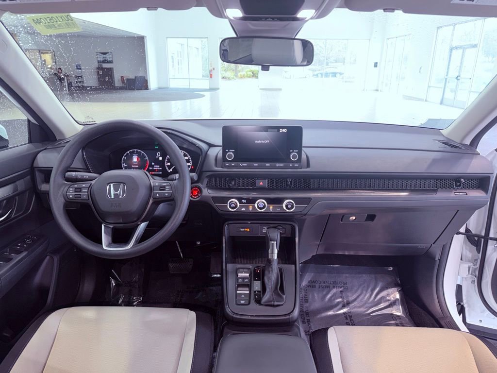 Used 2025 Honda CR-V LX image 7