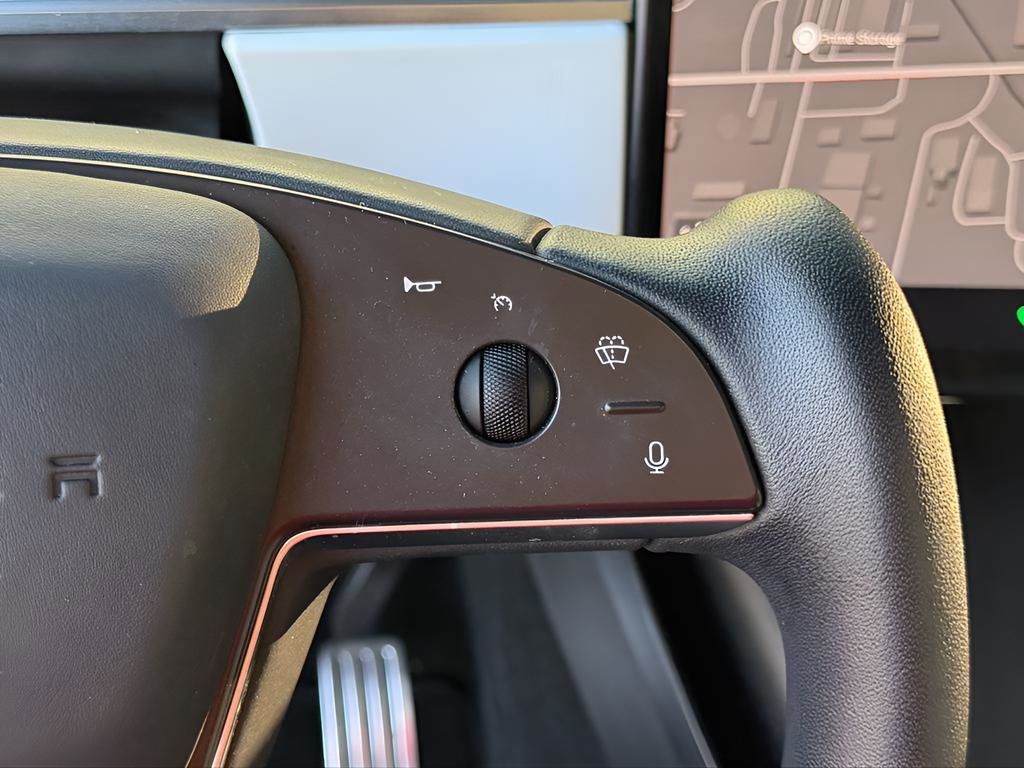 Used 2023 Tesla Model X Plaid image 39