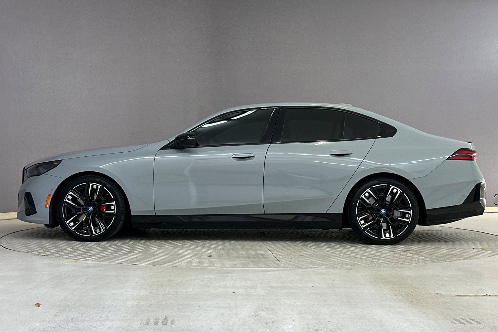 Certified 2024 BMW i5 M60 w/ Premium Package AWD/4WD image 2