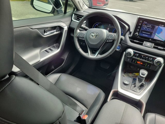 Used 2021 Toyota RAV4 Limited image 22