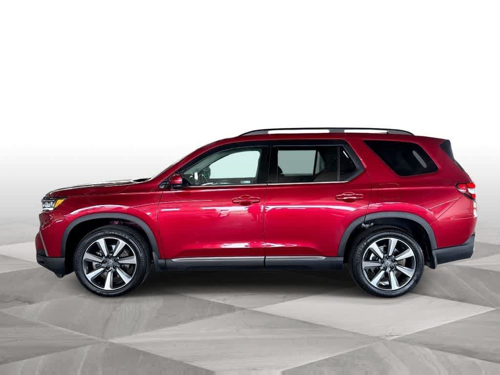 Used 2025 Honda Pilot Elite image 5