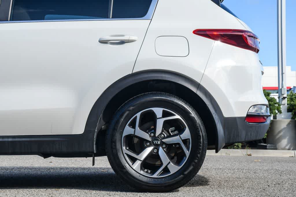 Used 2021 Kia Sportage LX FWD image 11