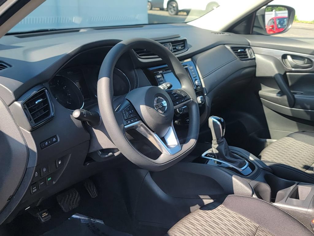 Used 2019 Nissan Rogue S AWD/4WD image 12