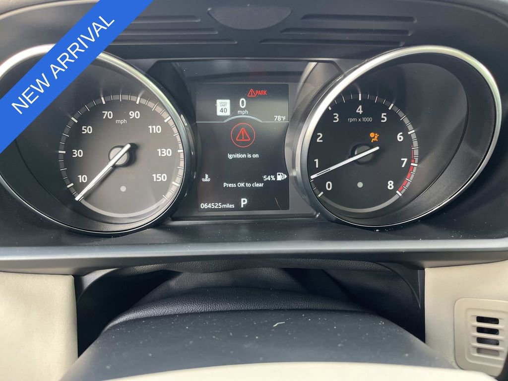 Used 2018 Land Rover Discovery SE image 37