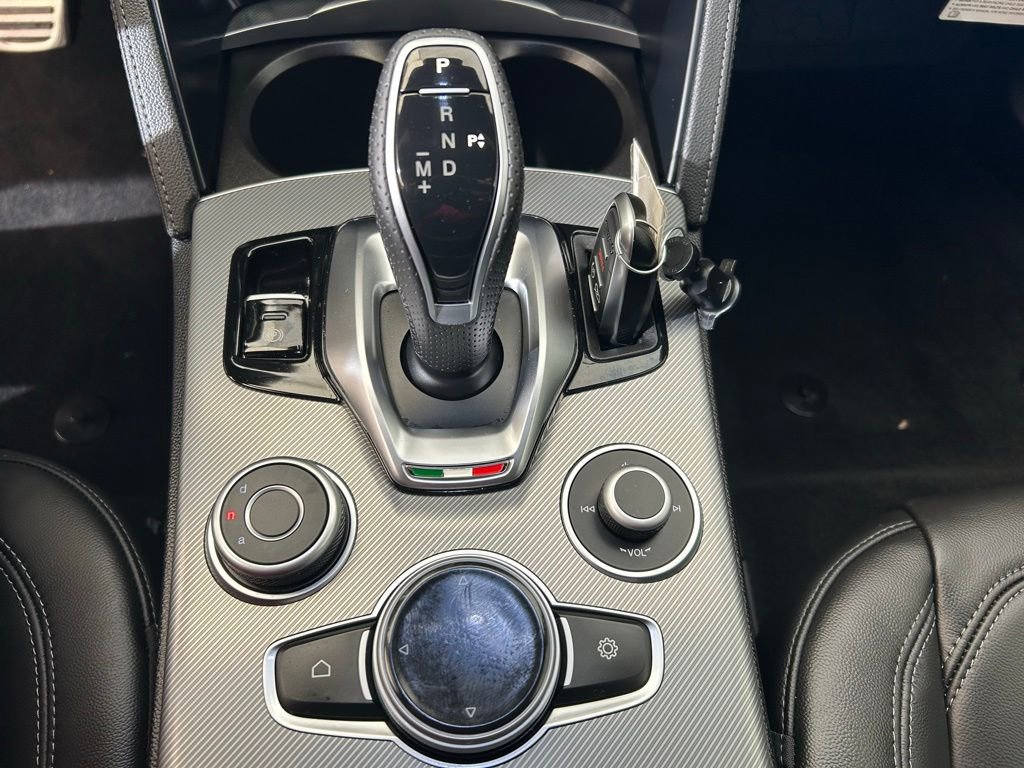 New 2025 Alfa Romeo Stelvio Sprint w/ Convenience Package image 36