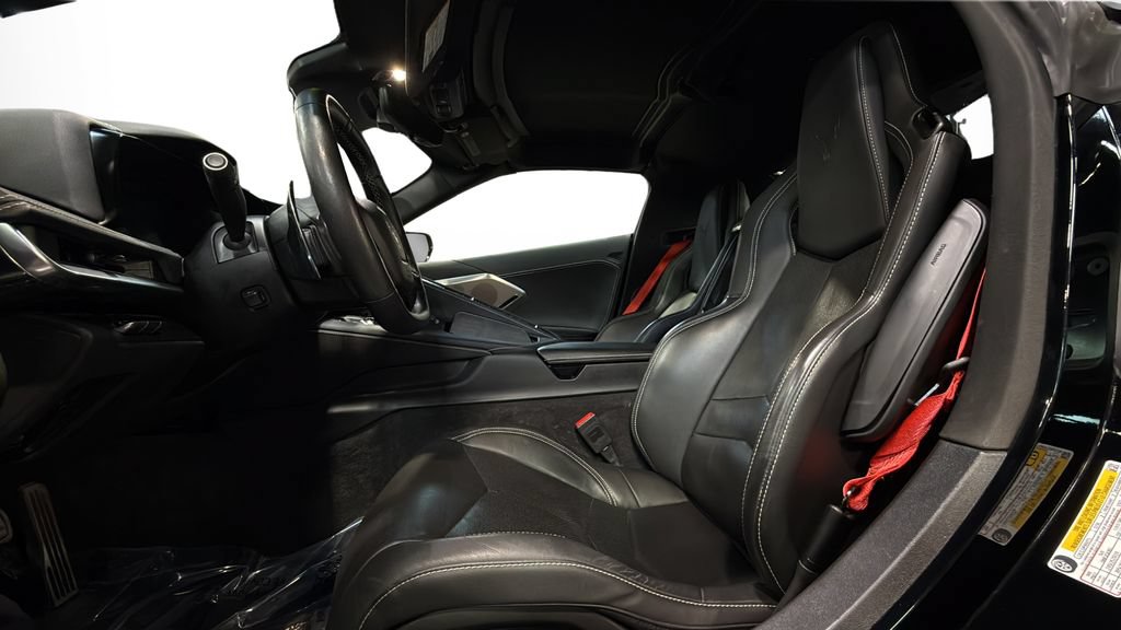 Used 2024 Chevrolet Corvette Stingray Preferred Cpe w/ Battery Protection Package RWD image 18