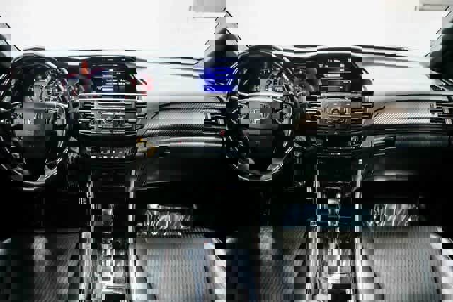 Used 2016 Honda Accord Sport image 11