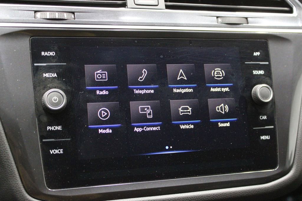 Used 2022 Volkswagen Tiguan SE image 31