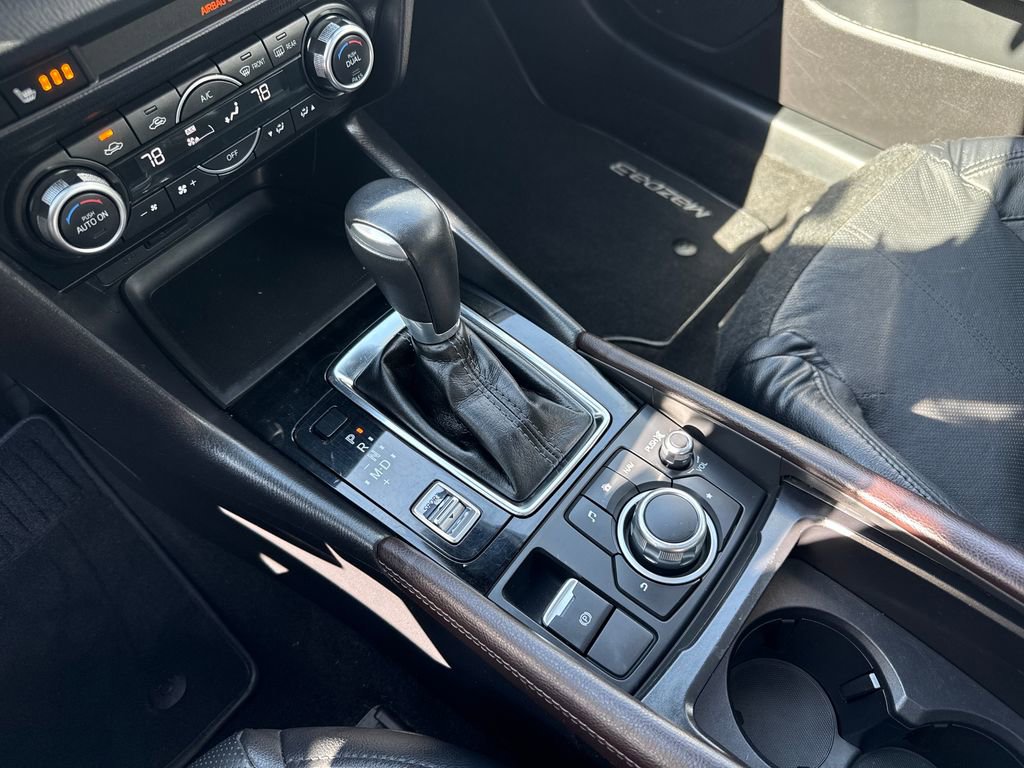 Used 2018 MAZDA MAZDA3 Grand Touring image 13