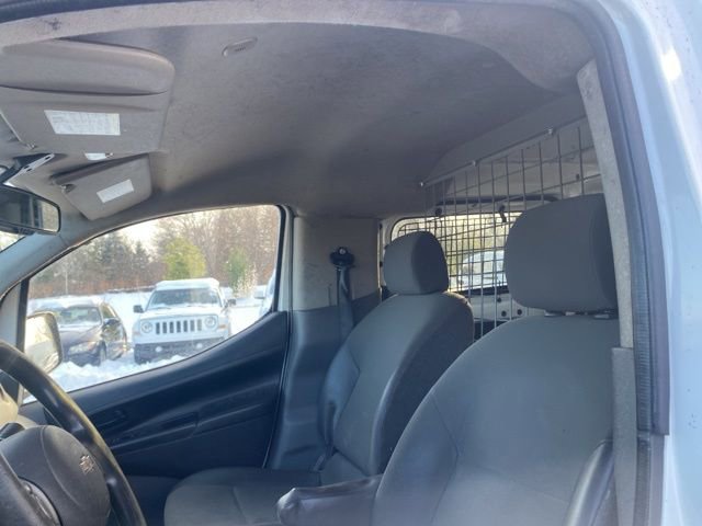 Used 2017 Chevrolet City Express LT image 10
