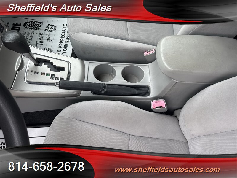 Used 2011 Toyota Corolla LE FWD image 25