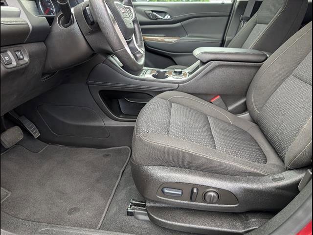 Used 2023 GMC Acadia SLE w/ Driver Convenience Package image 11