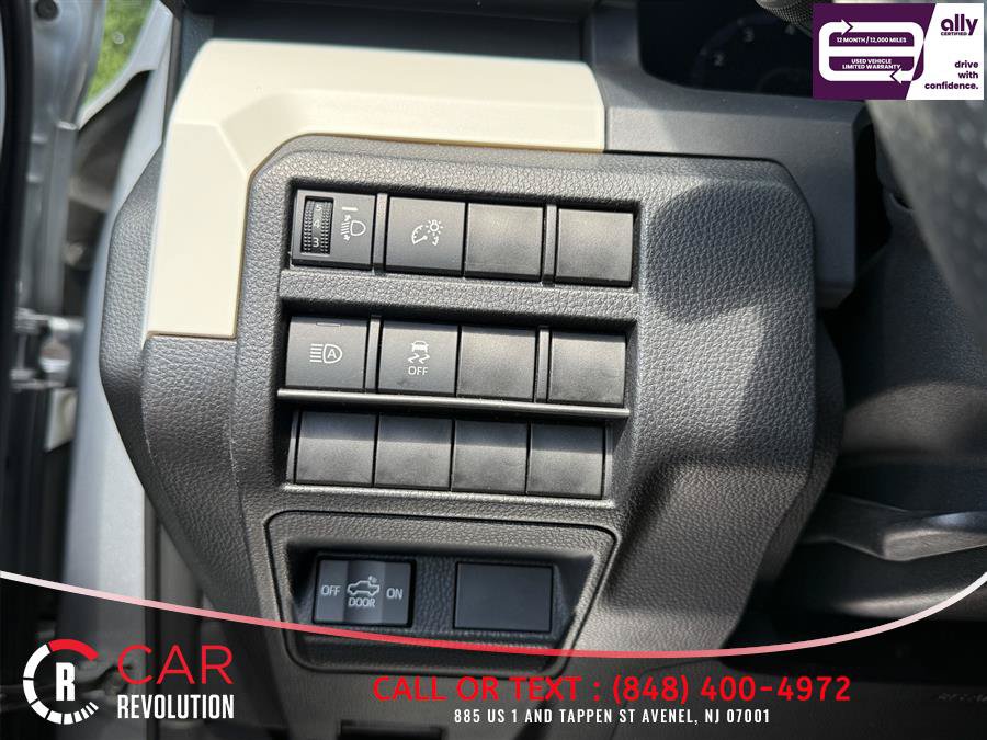 Used 2024 Toyota Tacoma TRD Off-Road AWD/4WD image 23