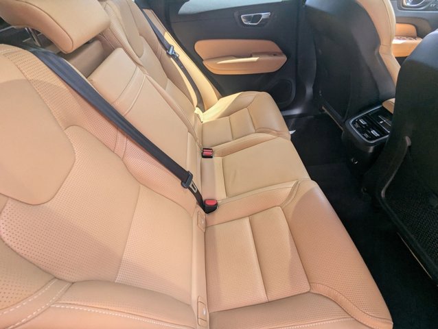Used 2019 Volvo XC60 T6 Inscription w/ Protection Package Premier image 21