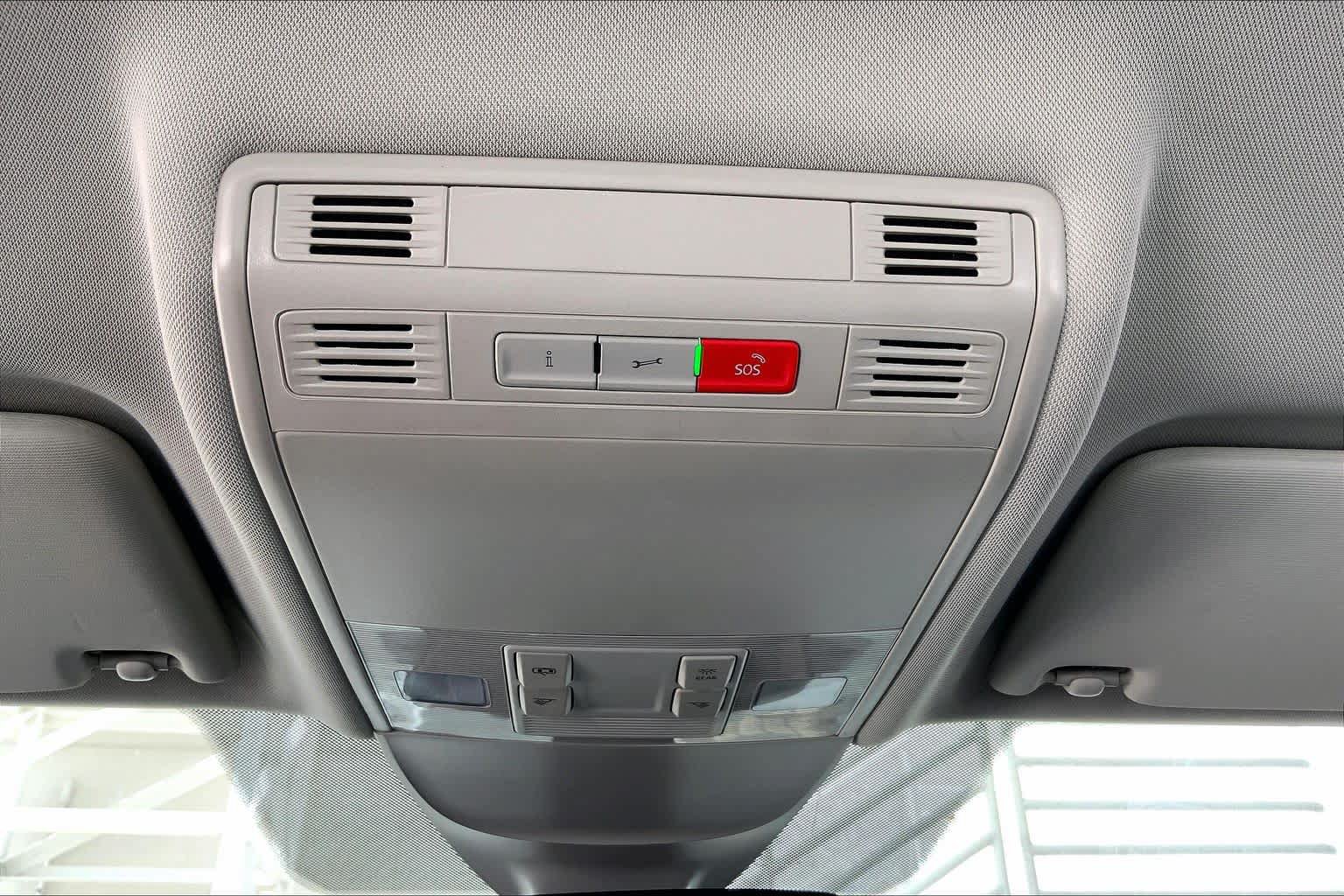 Used 2024 Volkswagen Taos S FWD image 32