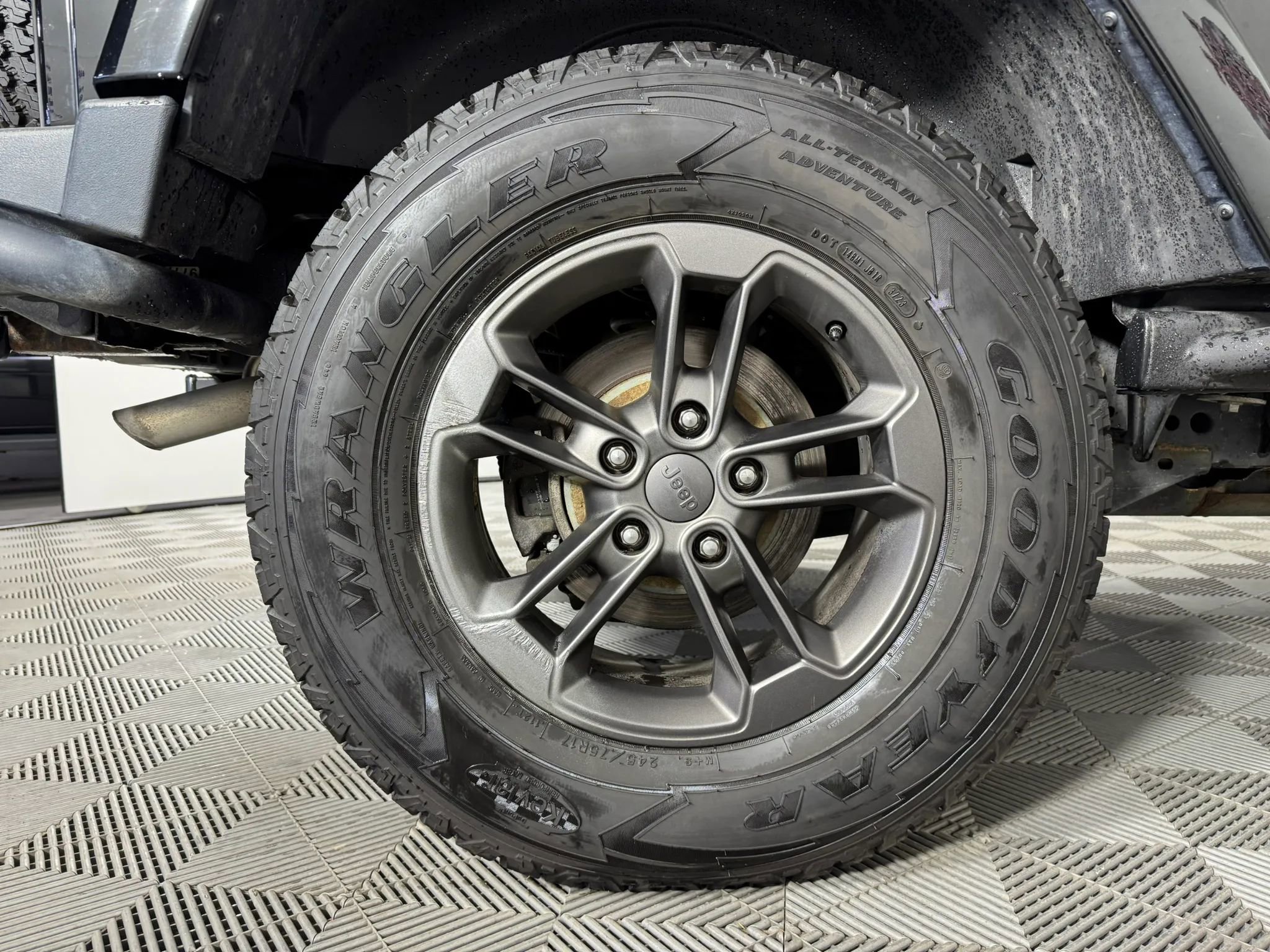 Used 2018 Jeep Wrangler Unlimited Sport AWD/4WD image 39
