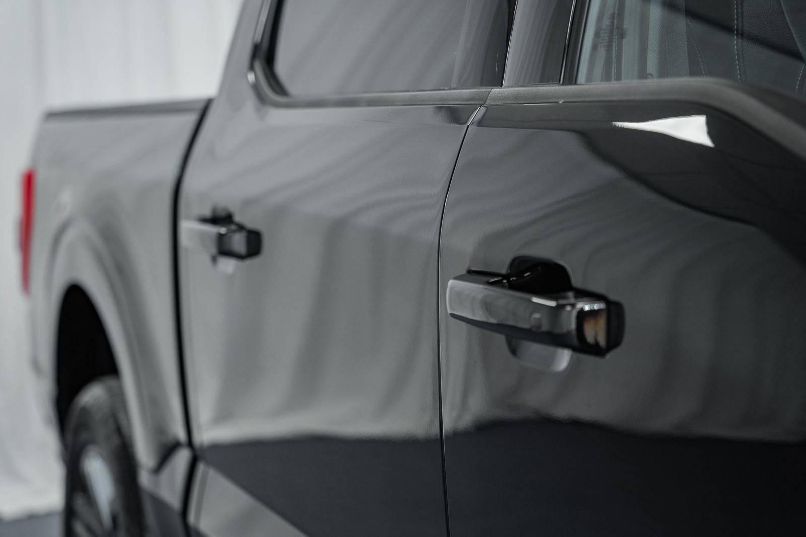 Certified 2023 Ford F150 Lariat w/ Equipment Group 502A High image 19