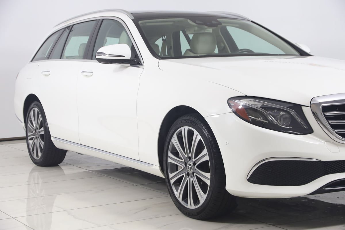 Used 2020 Mercedes-Benz E 450 4MATIC Wagon w/ Premium Package image 46