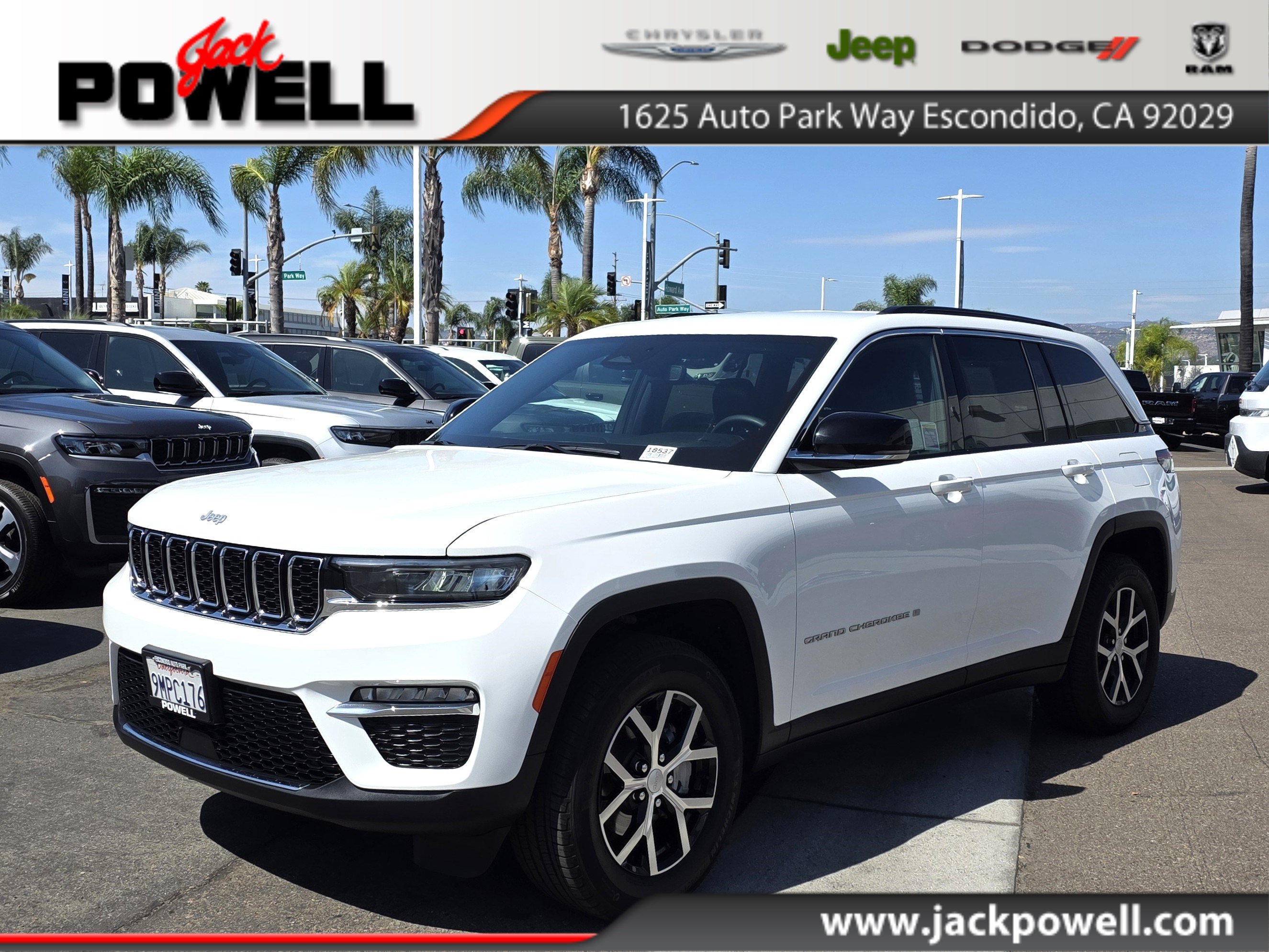 Certified 2024 Jeep Grand Cherokee Limited RWD image 1