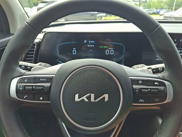 Certified 2025 Kia Sportage EX AWD/4WD image 18