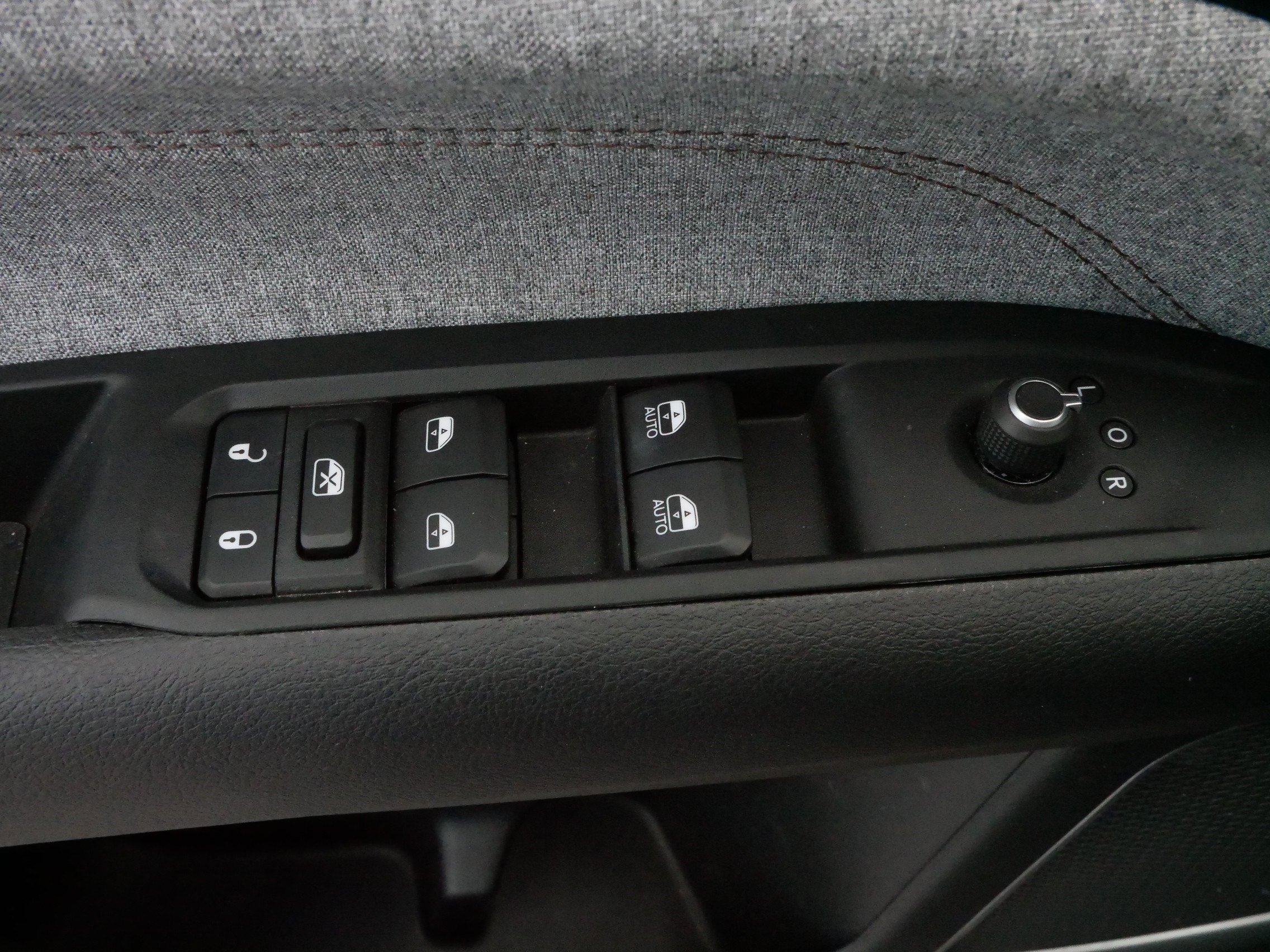 Certified 2022 Jeep Compass Latitude image 19