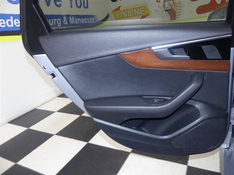 Used 2023 Audi A4 2.0T Premium w/ Convenience Package AWD/4WD image 27