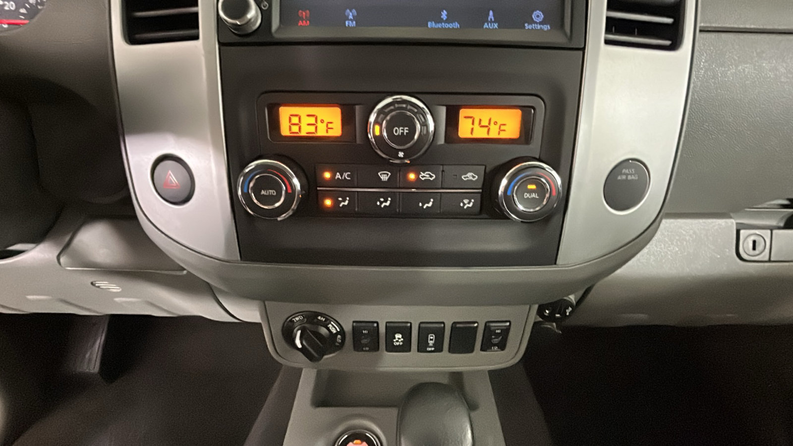 Used 2020 Nissan Frontier SV w/ Midnight Edition Floor Mats AWD/4WD image 26