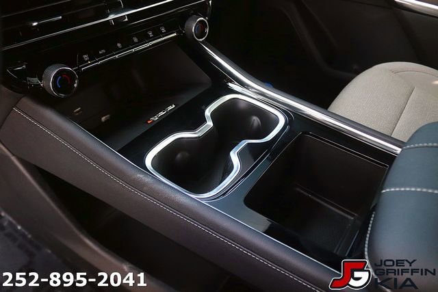 Used 2026 Chevrolet Traverse LT w/ Sun and Wheel Package FWD image 22