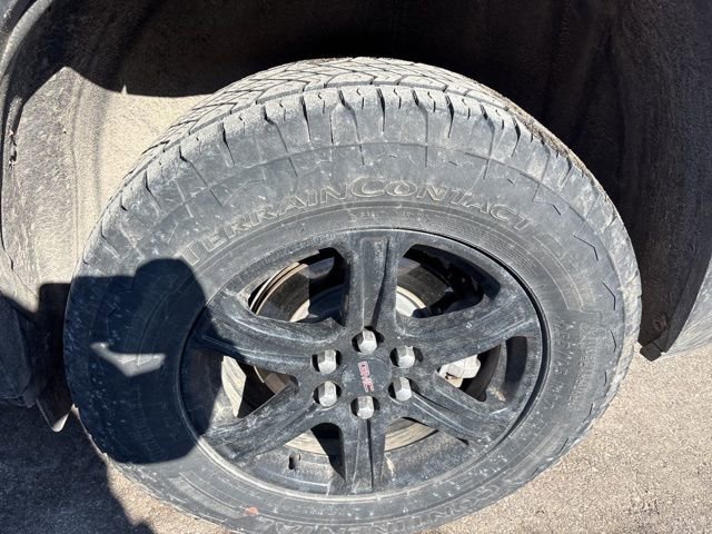 Used 2022 GMC Acadia AT4 w/ Preferred Package image 11