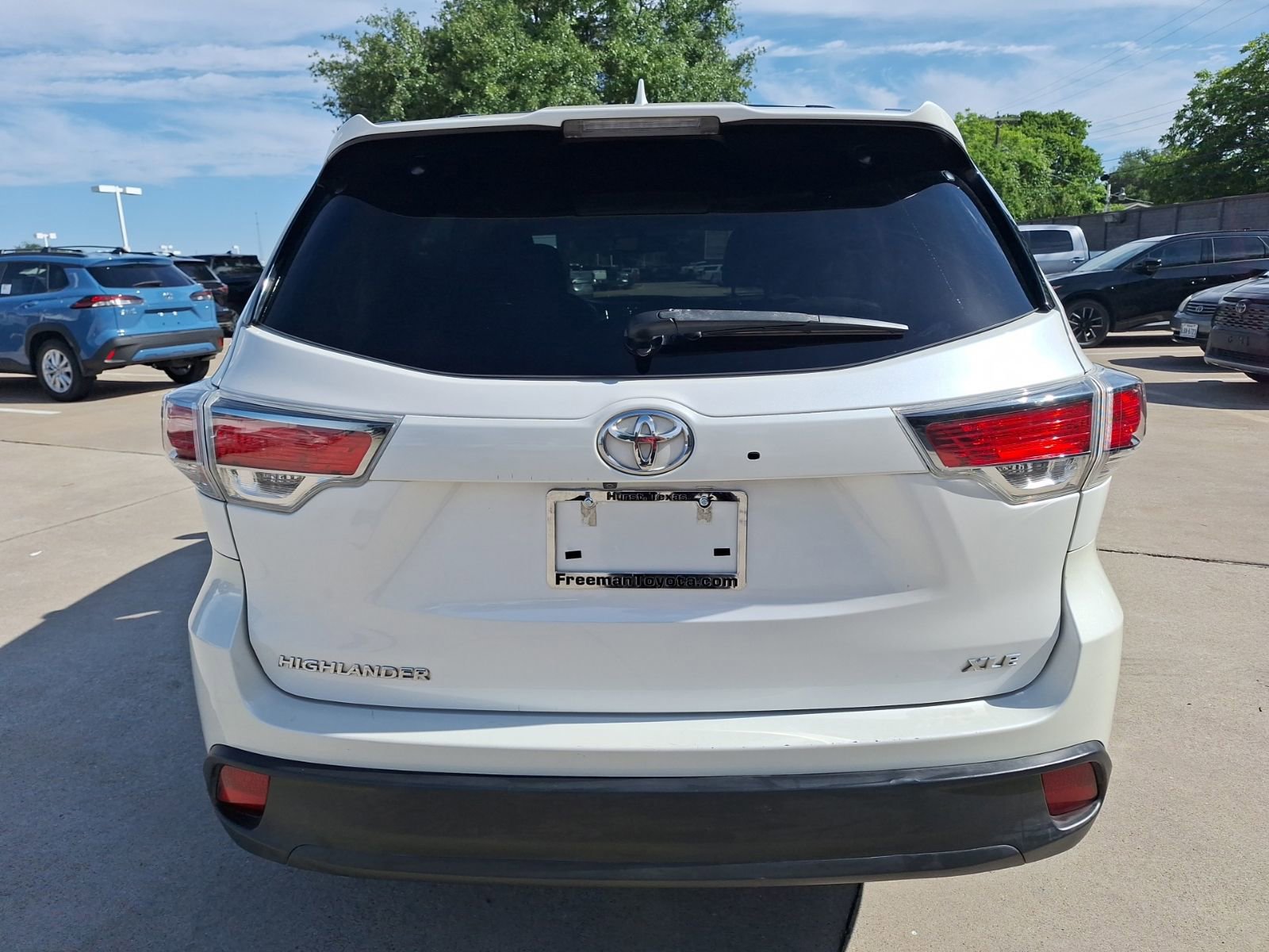 Used 2016 Toyota Highlander XLE FWD image 5