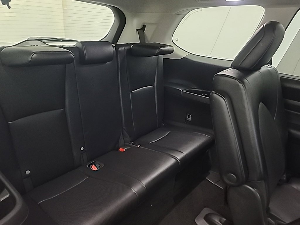 Used 2025 Toyota Grand Highlander AWD image 19