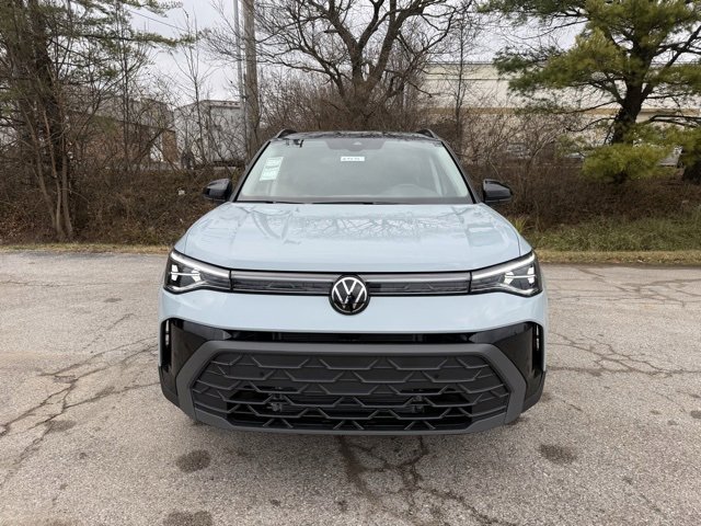 New 2026 Volkswagen Taos SE image 7