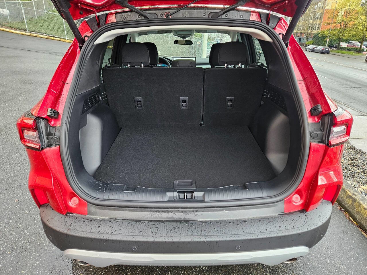 Used 2025 Ford Escape Active w/ Active Premium Tech Pack image 12